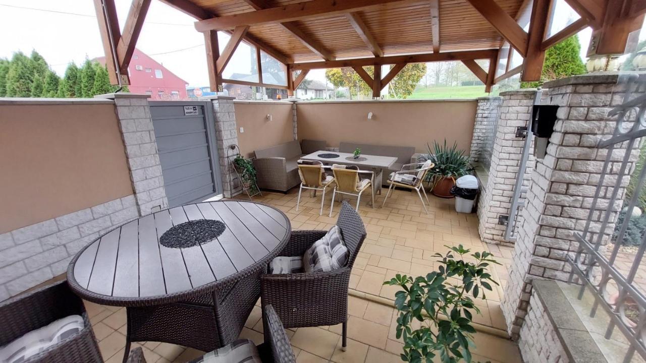 Farao Vendeghaz Otel Zalaegerszeg Dış mekan fotoğraf