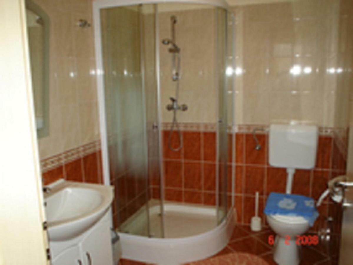 Farao Vendeghaz Otel Zalaegerszeg Dış mekan fotoğraf